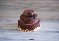 minitort din ciocolata raw vegan
